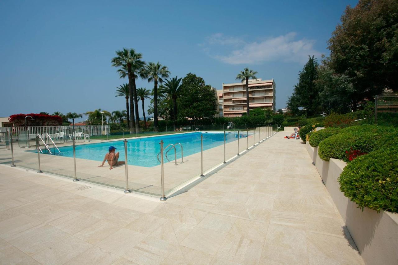 Le Tamaris - Terrasse Vue Sur Mer - Piscine, Tennis & Jardin Apartment Antibes Luaran gambar