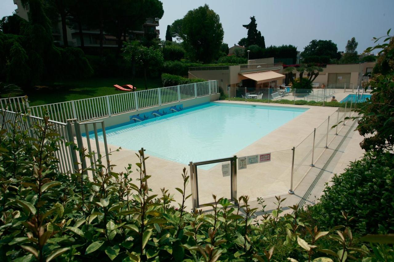 Le Tamaris - Terrasse Vue Sur Mer - Piscine, Tennis & Jardin Apartment Antibes Luaran gambar